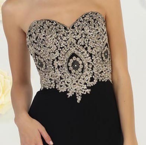 0 Dresses & Skirts - New formal prom dress. Bridesmaid evening gown